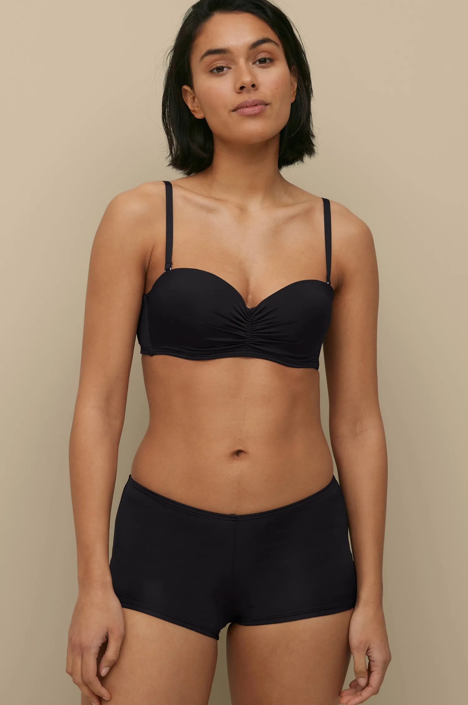Dam Ellos Bikinitrosa Alison Boxer