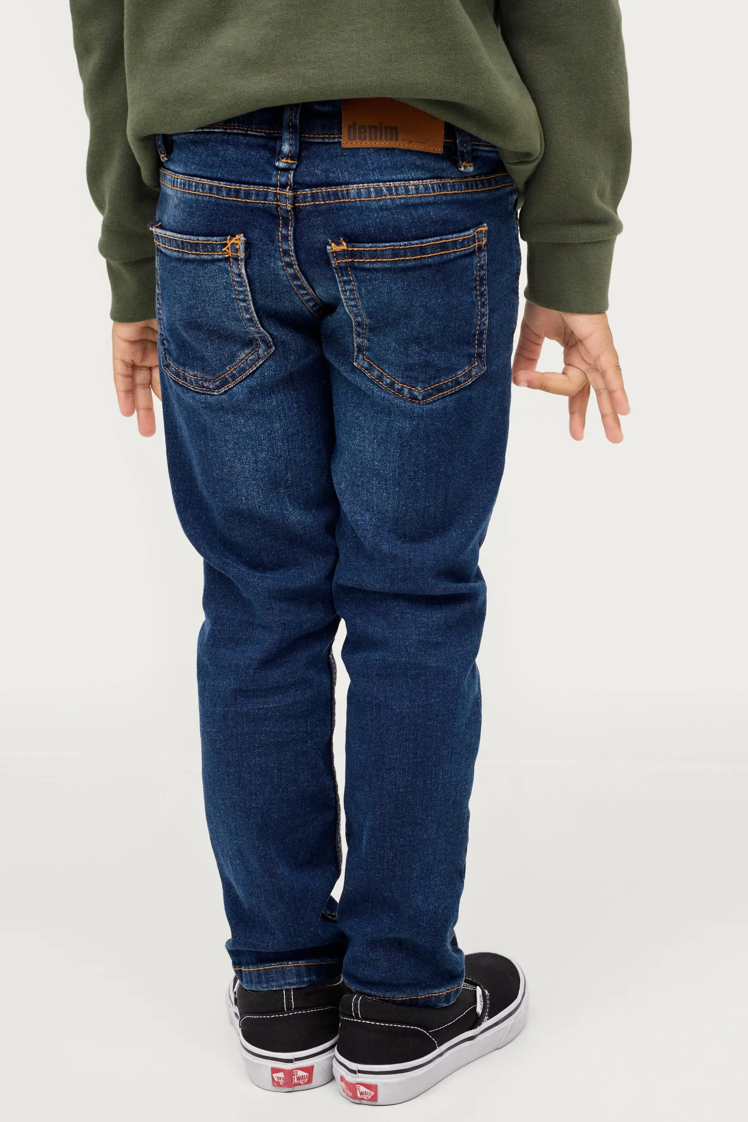 Ellos Jeans Colton Store