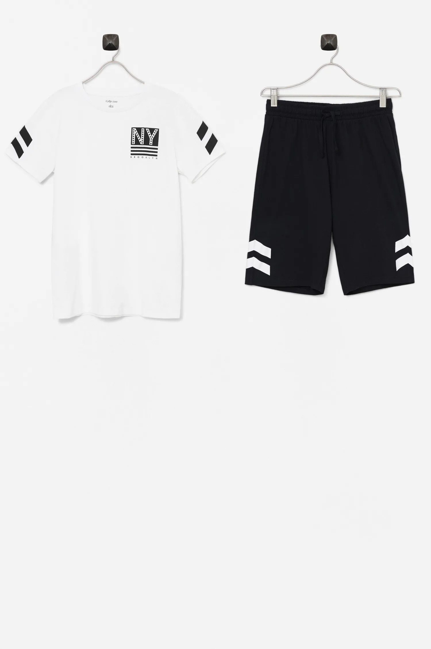 Ellos Set Zac Med T-Shirt Och Shorts Hot
